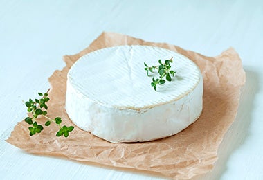 Camembert para incluir en una tabla de quesos 