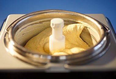 Cómo hacer gelato, batidora a baja velocidad