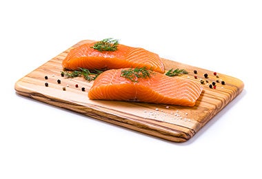 Filetes de salmón, alimentos ricos en potasio 