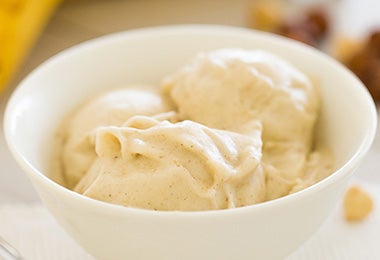 Bowl con gelato, helado italiano de textura cremosa