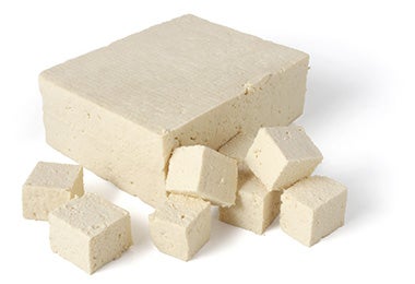 Granos y bebida de soya en quesos veganos