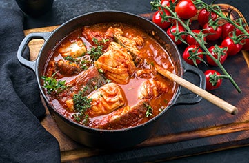 receta-facil-de-caldo-de-pescado-y-tomate-recetas-nestle-venezuela