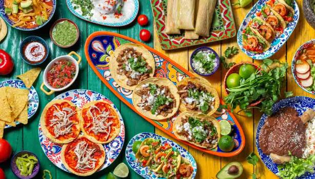 Platos típicos e ingredientes de comida mexicana