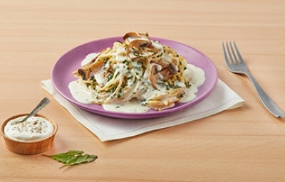 La pasta y las recetas italianas son muy buenas para el Día de las Madres. Pasta con champiñones, una muy buena opción de comida para el Día de las Madres.