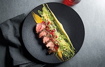 Carne Kobe con vegetales y mostaza Carne Kobe con vegetales y mostaza