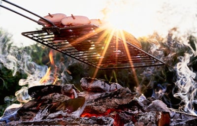 Alimentos cocinados a la leña Alimentos cocinados a la leña