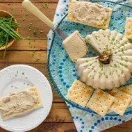 Usos culinarios del cebollín en mousse de atún   
