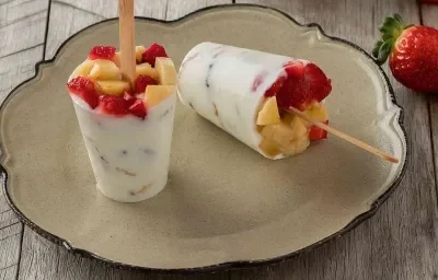 PALETAS DE YOGUR Y CEREAL