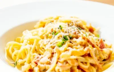 Pasta-a-la-carbonara-MAGGI-Recetas-NESTLÉ- Venezuela Pasta-a-la-carbonara-MAGGI-Recetas-NESTLÉ- Venezuela