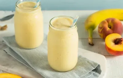 Batido-de-banana-y-durazno-Recetas-NESTLE-Leche-condensada