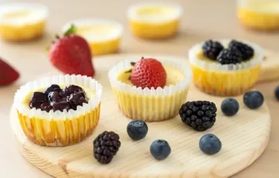 Torticas-Con-Frutos-Rojos-Nestle-Crema-De-Leche-Nestle Torticas-Con-Frutos-Rojos-Nestle-Crema-De-Leche-Nestle