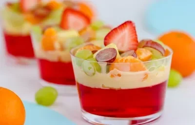 Gelatina con Frutas y LA LECHERA Gelatina con Frutas y LA LECHERA