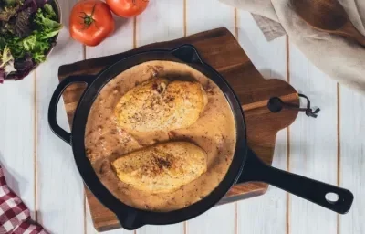 MARRY ME CHICKEN preparado con Leche Evaporada CARNATION® CLAVEL® MARRY ME CHICKEN preparado con Leche Evaporada CARNATION® CLAVEL®