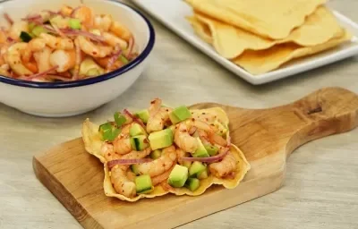 CEVICHE DE CAMARÓN CON PEPINO