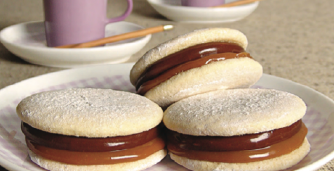 receta-facil-familiar-alfajores-rellenos-de-dulce-de-leche-y-chocolate-recetas-nesle-venezuela