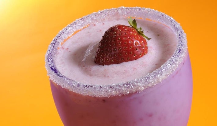 Frappé-de-fresa-recetas-NESTLE-Leche-condensada-Venezuela
