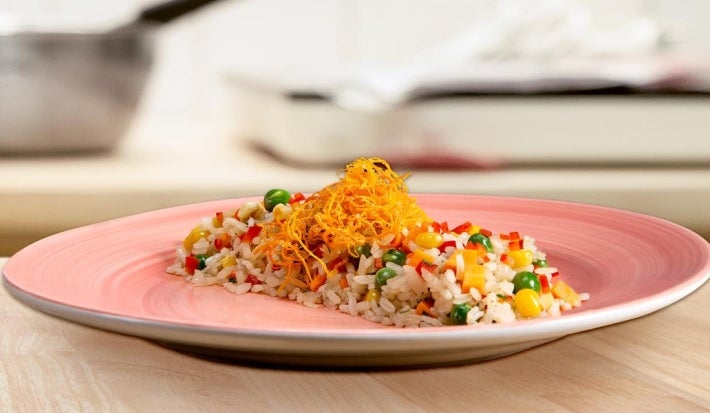 RECETA_NESTLE_VENEZUELA_FÁCIL_ARROZ_PRIMAVERA_cubito_de_costilla-maggi
