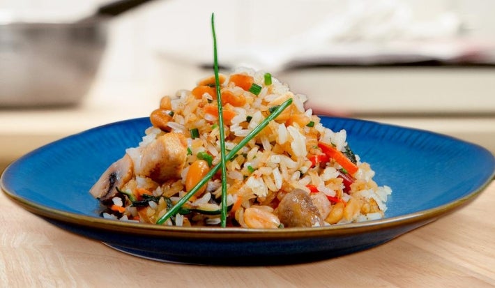 RECETAS_NESTLE_VENEZUELA_ARROZ_CANTONES_cubito_de_pollo_MAGGI