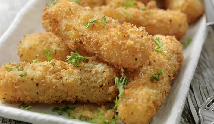 Deditos de hojaldre rellenos de maíz y queso Deditos de hojaldre rellenos de maíz y queso